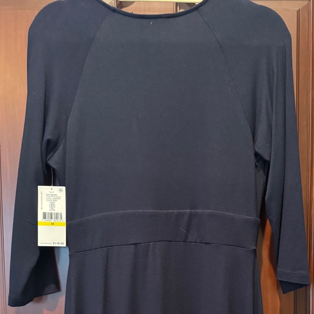 Karen Kane faux wrap dress NWT Size M Navy - Picture 5 of 5
